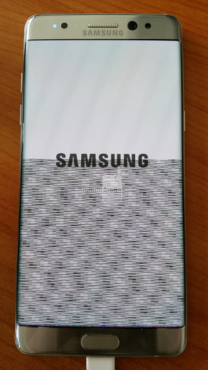 Galaxy Note 7 的死當狀況原因不明,回復原廠設定似乎也不見效(圖/Phone Arena)