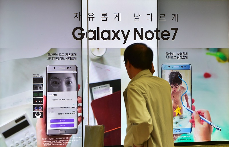 Samsung 需要盡快將 Galaxy Note 7 重新推回市面販售,才能減少損失(圖/法新社)