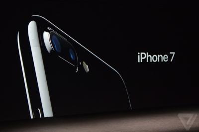 【蘋果發表會】四色五款! iPhone 7 新色「曜石黑」登場! 【蘋果發表會】四色五款! iPhone 7 新色「曜石黑」登場!