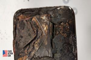 Samsung 又因為手機爆炸被告!但這次「不是 Galaxy Note 7」 Samsung 又因為手機爆炸被告!但這次「不是 Galaxy Note 7」