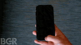 iOS 的解鎖畫面有新的設計（圖／BGR）