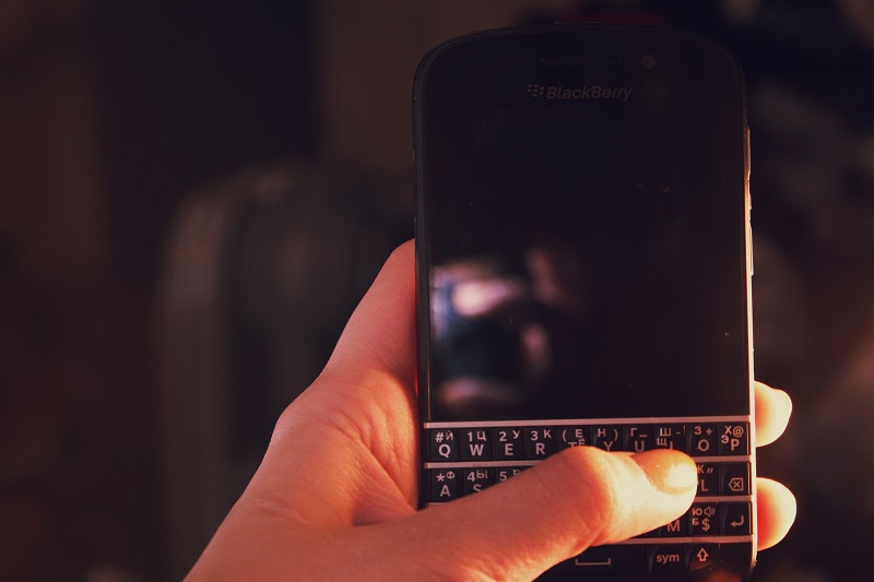 BlackBerry 的手機研發,已經消耗大量的公司資金(圖/stocksnap)