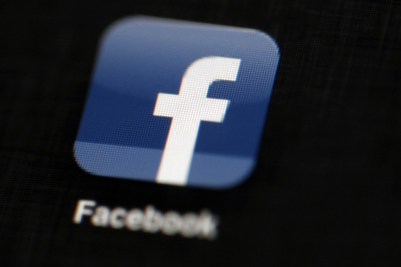 過去 Facebook 採用更高成績的樣本,來拉抬自家平台影音的效益(圖/美聯社)
