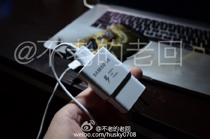 該用戶強調使用的是原廠充電方案(圖/@不老的老回)
