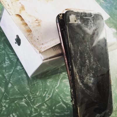 三星 Note 7 有伴?iPhone 7 Plus 也爆炸了! 三星 Note 7 有伴?iPhone 7 Plus 也爆炸了!