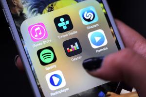 音樂清單無痛轉移!靠這個 App 一秒辦到! 音樂清單無痛轉移!靠這個 App 一秒辦到!
