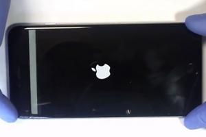 iPhone 6 螢幕集體失效？萬名用戶控告 Apple 求換機！