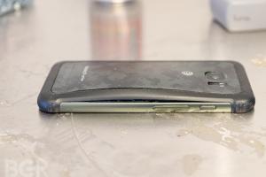 又有三星手機電池膨脹！這次不是 Galaxy Note 7？