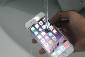 還沒跟上就落伍啦！iPhone 7 防水功能意外掀起這個風潮！