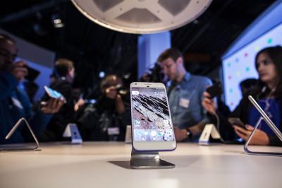 Pixel 手機開箱評測!外媒:Google 一記全壘打! Pixel 手機開箱評測!外媒:Google 一記全壘打!