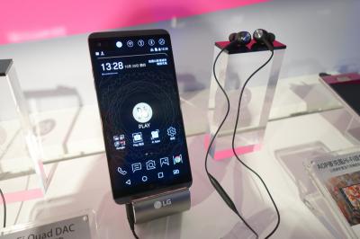 開賣先降 2 千元？LG V20 正式在台推出！