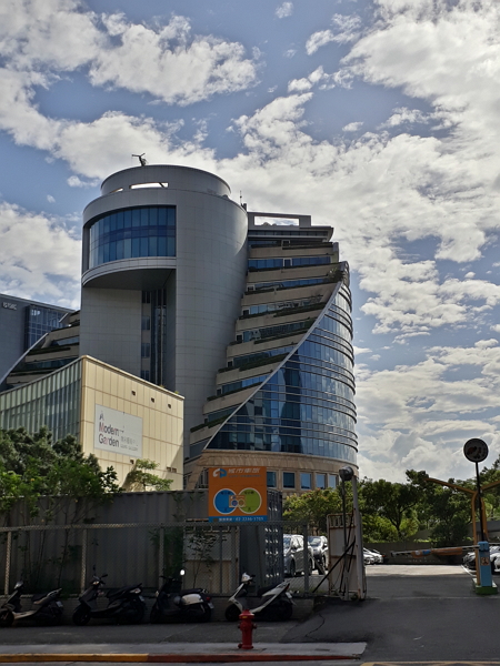開啟 HDR 光反差平衡功能