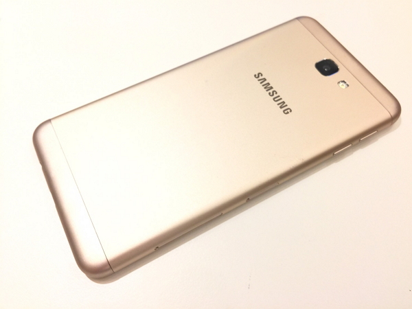 最夯中階機真的好用 Galaxy J7 Prime 開箱實測 自由電子報3c科技