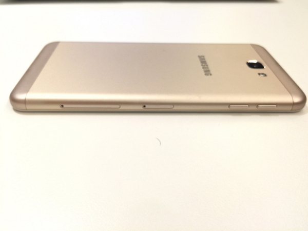 最夯中階機真的好用?Galaxy J7 Prime 開箱實測!