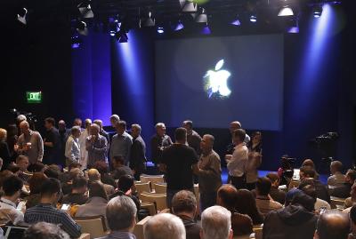 Macbook Pro 江郎才盡?外媒:Microsoft 創新能力已超越 Apple! Macbook Pro 江郎才盡?外媒:Microsoft 創新能力已超越 Apple!