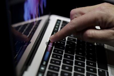 工作效率大增?Office 在新 Macbook Pro 長這樣! 工作效率大增?Office 在新 Macbook Pro 長這樣!