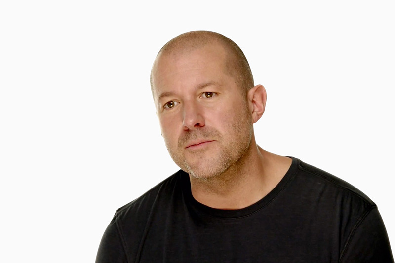 新 Macbook Pro 由首席設計師 Jony Ive 親自操刀。(圖片來源/Apple)