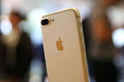 Apple 天線毛病沒改善?iPhone 7 收訊能力依舊墊底! Apple 天線毛病沒改善?iPhone 7 收訊能力依舊墊底!
