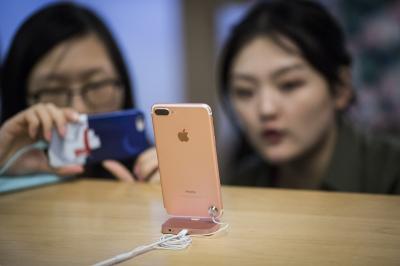根本反人性?外媒批評 Apple 製造太多「轉接器」! 根本反人性?外媒批評 Apple 製造太多「轉接器」!