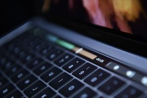 誰說 Touch Bar 沒啥用？15 種應用方式在此！