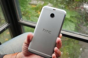 低調展示 HTC 創新?HTC 10 evo、Desire 10 Pro 在台推出! 低調展示 HTC 創新?HTC 10 evo、Desire 10 Pro 在台推出!