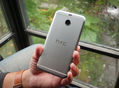 低調展示 HTC 創新?HTC 10 evo、Desire 10 Pro 在台推出! 低調展示 HTC 創新?HTC 10 evo、Desire 10 Pro 在台推出!