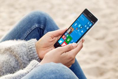 Windows 旗艦機明年回歸!Surface Phone 也將採用 S835 處理器! Windows 旗艦機明年回歸!Surface Phone 也將採用 S835 處理器!