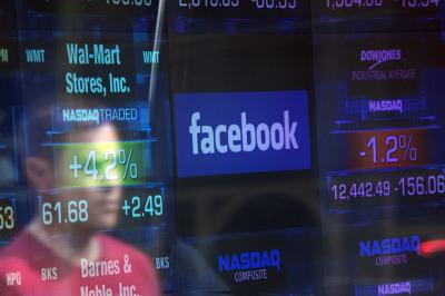 網路自由度大倒退!Facebook 是最關鍵原因? 網路自由度大倒退!Facebook 是最關鍵原因?