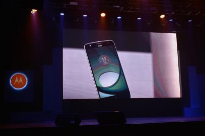10 倍光學變焦旗艦機!Moto Z 模組化手機正式在台上市! 10 倍光學變焦旗艦機!Moto Z 模組化手機正式在台上市!