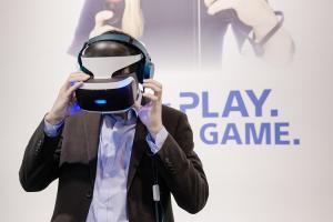 PlayStation VR 仍是市場龍頭!但銷量恐跌破分析師眼鏡? PlayStation VR 仍是市場龍頭!但銷量恐跌破分析師眼鏡?