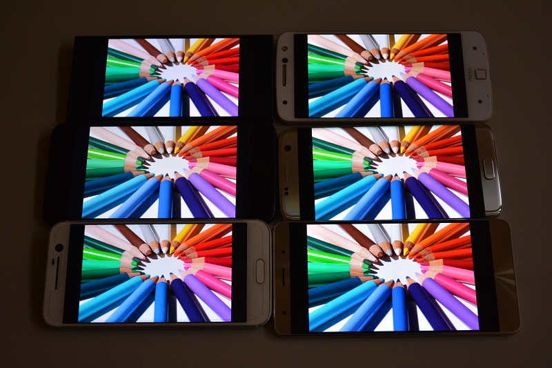 左邊上到下:Xperia XZ、iPhone 7 Plus、HTC 10,右邊上到下:Moto Z、Galaxy S7 Edge、ZenFone 3 Deluxe(圖/記者譚偉晟攝)