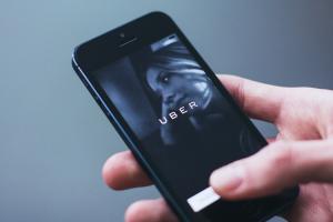 Uber App 偷偷追蹤乘客?官方回應:是 Apple 的錯! Uber App 偷偷追蹤乘客?官方回應:是 Apple 的錯!