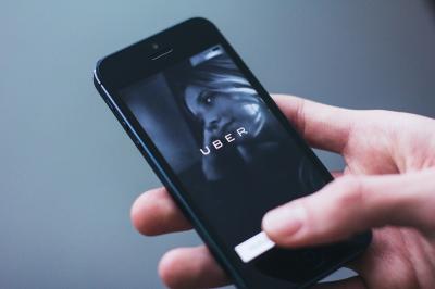 Uber App 偷偷追蹤乘客?官方回應:是 Apple 的錯! Uber App 偷偷追蹤乘客?官方回應:是 Apple 的錯!