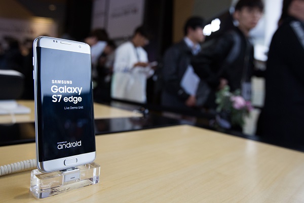 Galaxy S7 Edge(圖/彭博社)