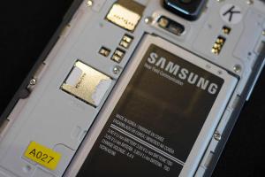 自家人必須挺？今年 Galaxy 新機三星繼續用自製電池！