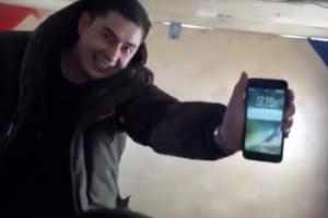 Apple 防水功能 94 狂？iPhone 7 掉冰湖 13 小時竟還能用！