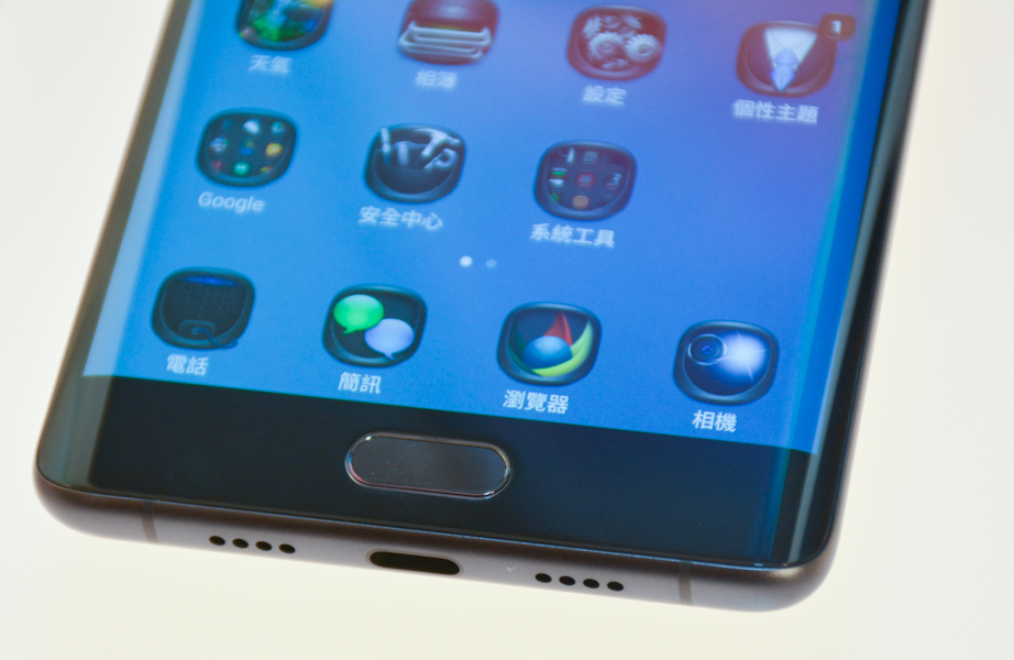 小米 Note 2(圖/記者譚偉晟攝)