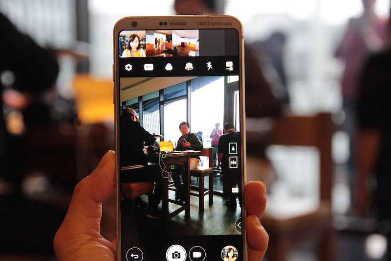 一般模式拍攝，也可以在上方直接瀏覽相片（記者劉季清攝）