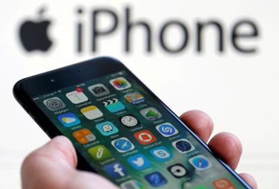 只剩 iPhone 能高飛?台灣 2016 年手機市場大衰退! 只剩 iPhone 能高飛?台灣 2016 年手機市場大衰退!