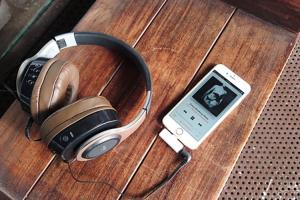 iPhone 7 救星！靠一招就讓耳機孔復活、音質再提升！