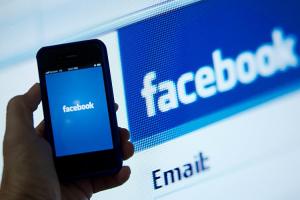 不想讓對方知道「已讀」? 3 招隱藏功能讓你放心偷看FB Messenger 訊息! 不想讓對方知道「已讀」? 3 招隱藏功能讓你放心偷看FB Messenger 訊息!