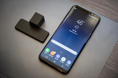 Lumia 手機收攤後，微軟開賣起「特製版 Galaxy S8」了！