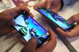 Galaxy S8 用戶又有新困擾?半天內重啟 7 次! Galaxy S8 用戶又有新困擾?半天內重啟 7 次!