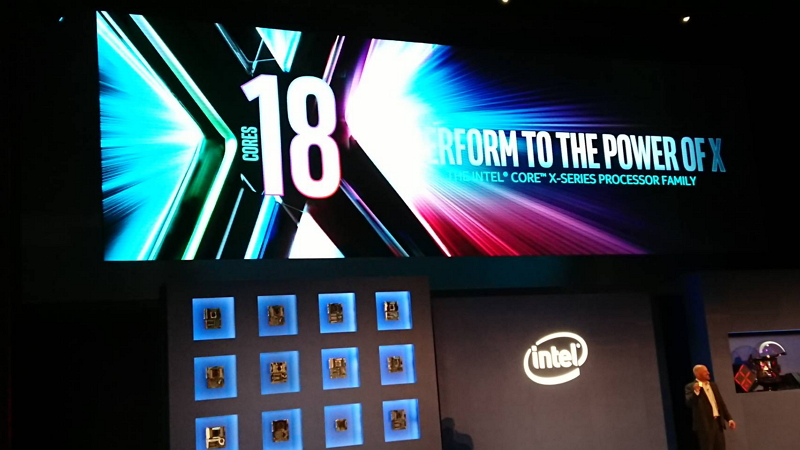 英特爾推出業界首款 18 核心微處理器 Core i9(圖/記者劉季清攝)