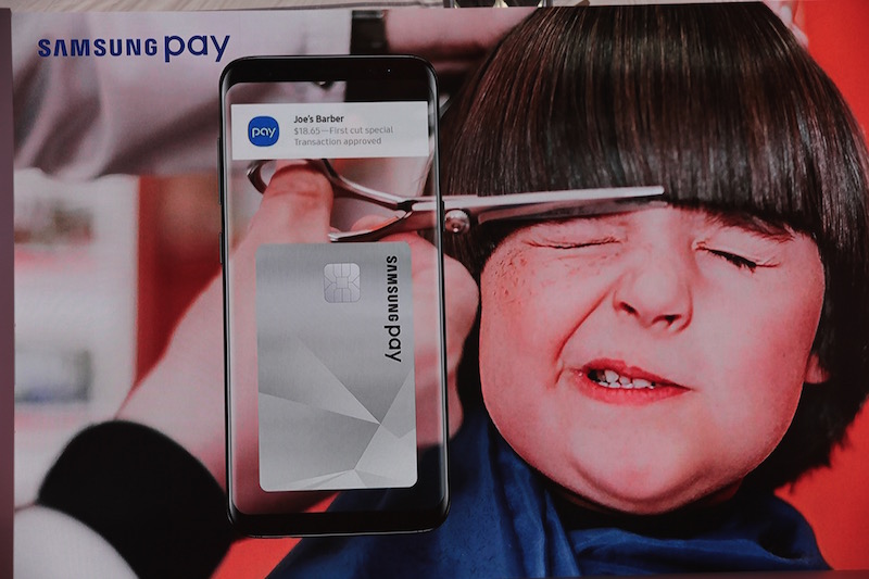 Samsung Pay 於 5 月 23 日在台灣上線，一推出即攜手七大銀行，且多款三星手機都適用。（記者劉季清攝）