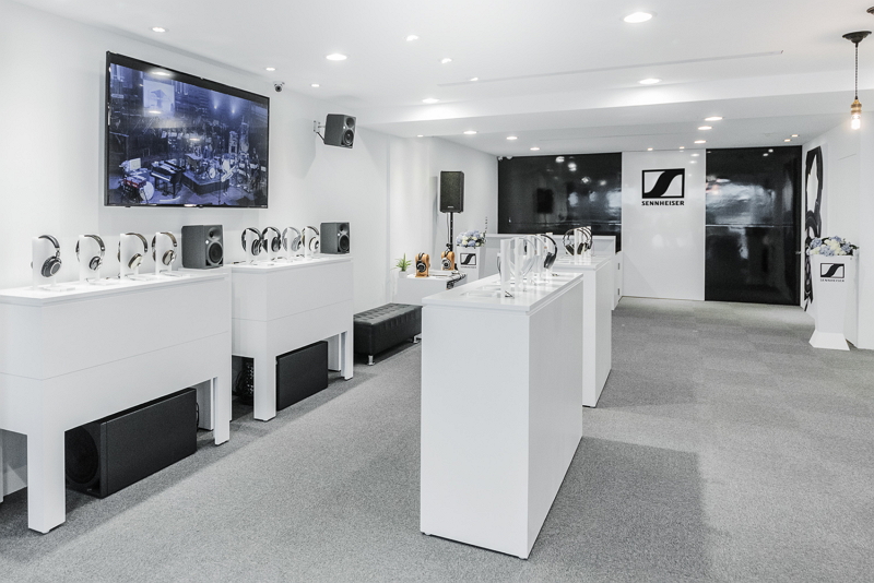 Sennheiser於專門店展示旗下全系列產品,將最新的研發成果毫不保留地分享給台灣消費者。(圖/Sennheiser提供)