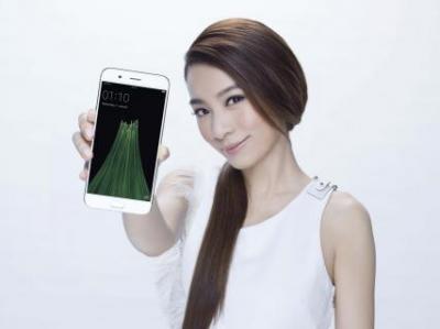 前後相機 2 千萬畫素 OPPO R11 開賣!低光源拍照效果更出色! 前後相機 2 千萬畫素 OPPO R11 開賣!低光源拍照效果更出色!