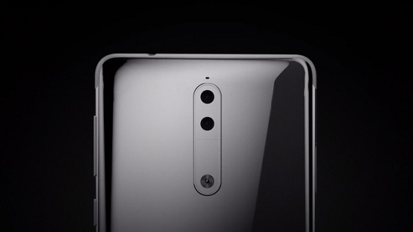 先前曾傳出 Nokia 9將採用雙主鏡頭相機的設計。(圖/擷取自 Phone Area 網站)