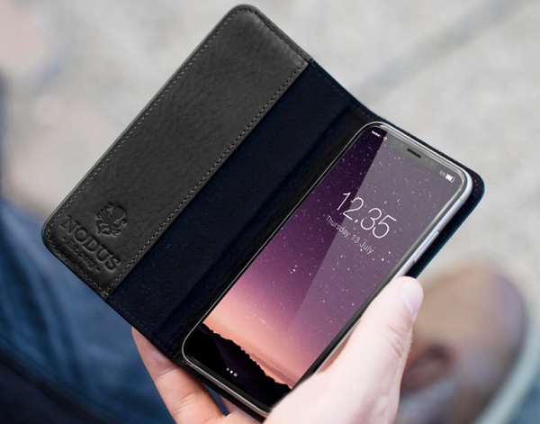 iPhone 8 終極版設計渲染圖曝光，外傳電源鍵的設計將具備有整合指紋辨識的功能。（圖擷取自Forbes富比世雜誌官網）