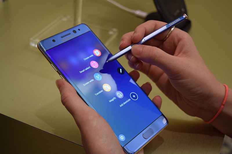 示意圖，圖中為 Galaxy Note 7。（圖片來源／Digital Trends）